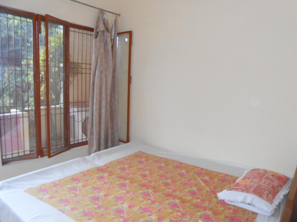 Maruti Guest House Varanasi Exterior foto
